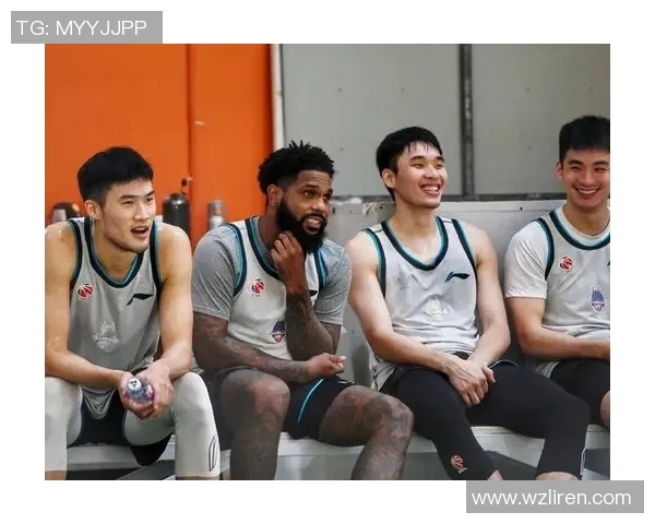 果然视频热身赛山东高速男篮大胜山东U18男篮，张博源出战