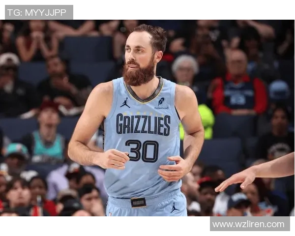 本赛季单场2+盖帽且2+三分场次：赫夫11次领跑特纳第二